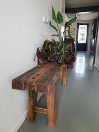 Wagondeelbank 140 cm detail van het geschaafde hout